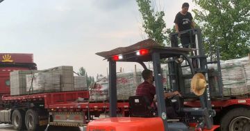 晋中 黄金麻冰裂纹，地铺石装车