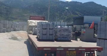 晋中 芝麻白仿形路沿石，直形路沿石