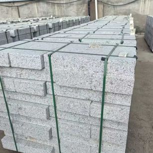 晋中 白麻花岗岩路沿石，弧形路沿石，道牙石，马路牙子，界石，路缘石，平沿石，直岩石，平缘石等