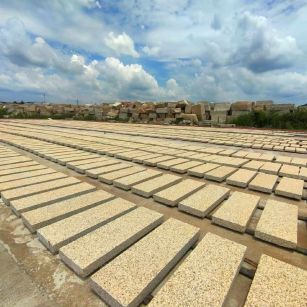 晋中 黄金麻荔枝面花岗岩石材地铺石防护中