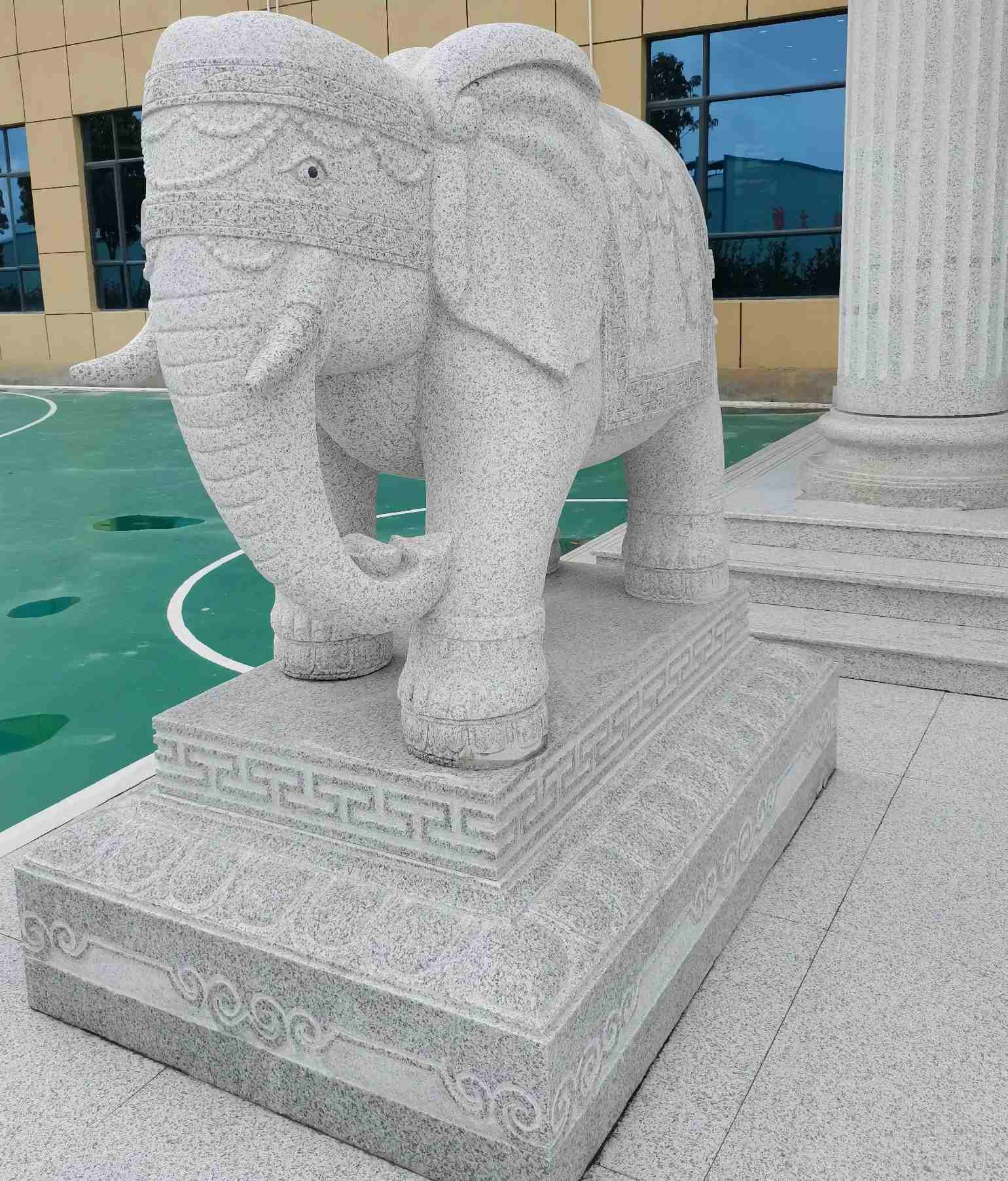 晋中 白麻花岗岩动物异形石雕-大象