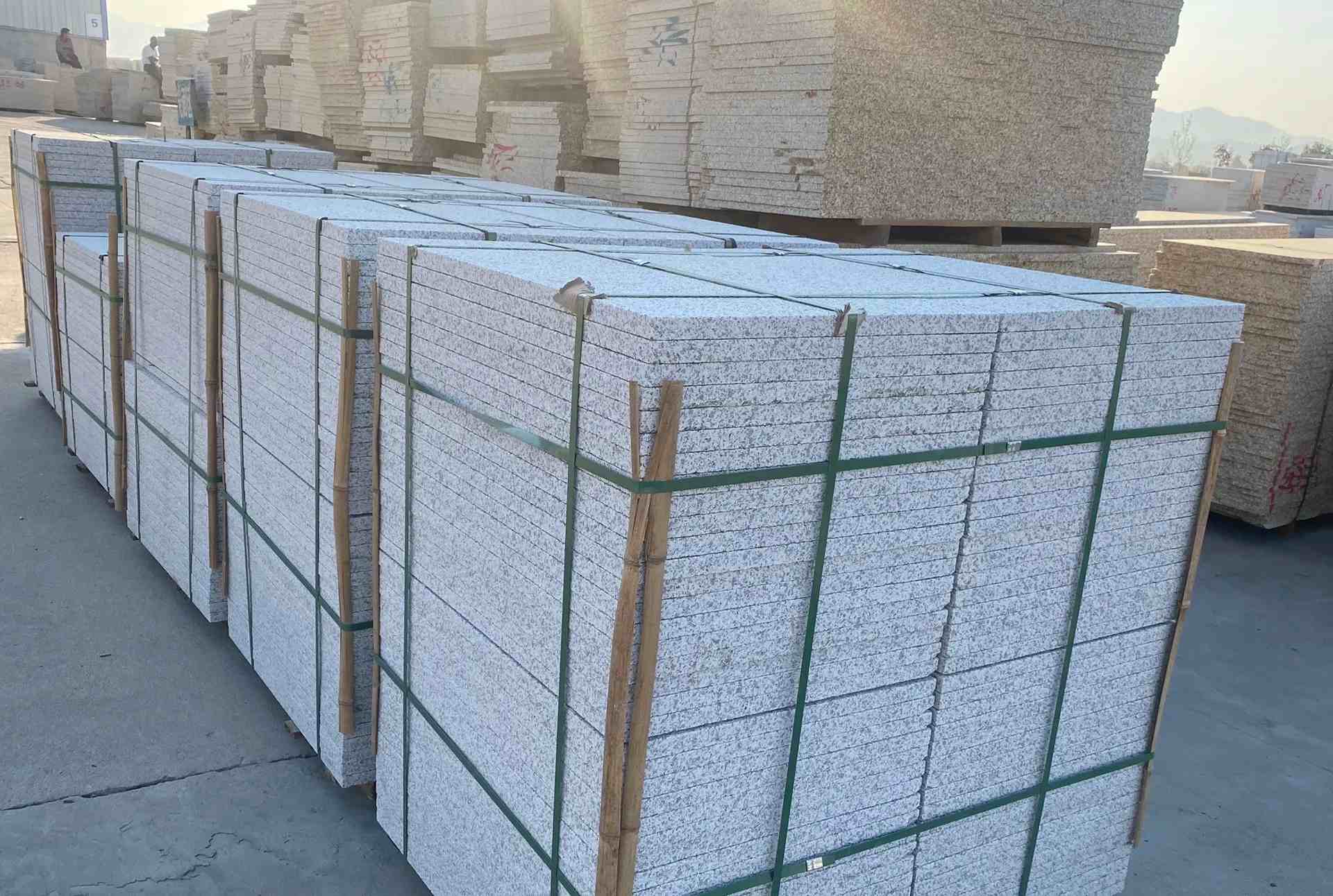 晋中 白麻花岗岩荔枝面地铺石