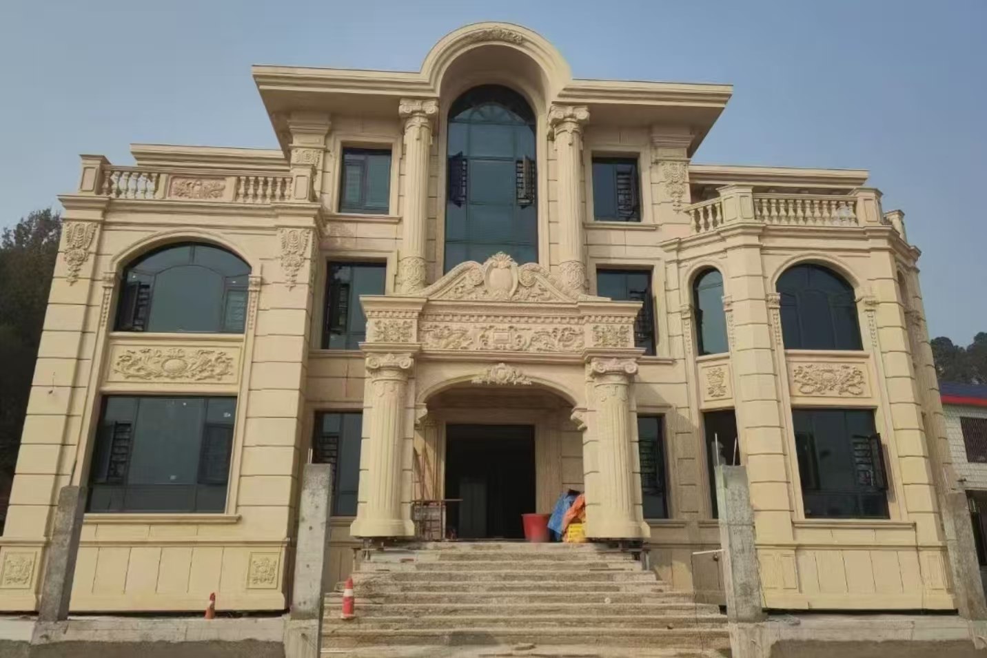 晋中 黄金麻花岗岩别墅外墙干挂