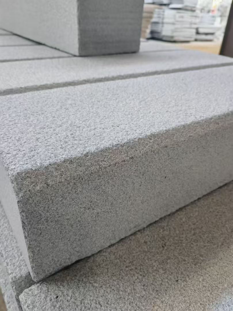 晋中 芝麻灰荔枝面路沿石