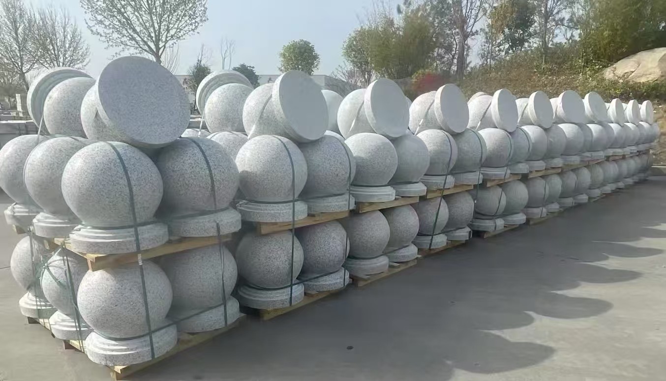 晋中 白麻花岗岩石材圆球，石球，挡车球，隔离球，景观石球，风水球等