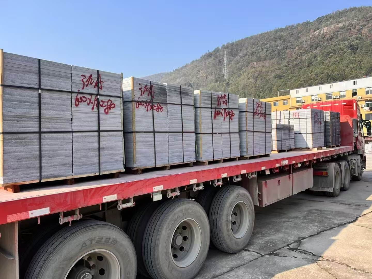 晋中 芝麻灰地铺石出货日常