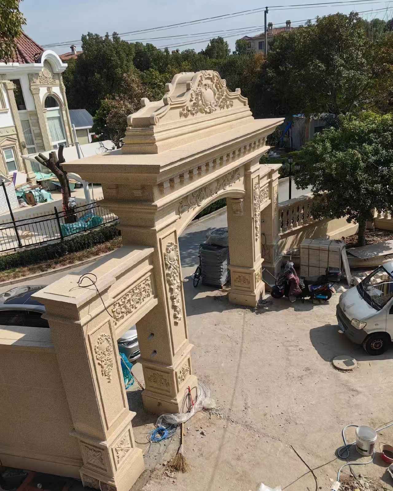 晋中 黄金麻荔枝面花岗岩别墅门楼