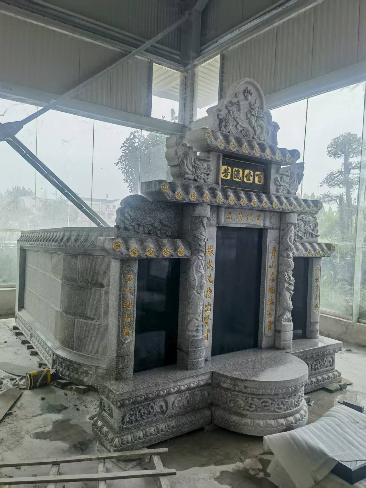 晋中 芝麻白墓碑效果展示图